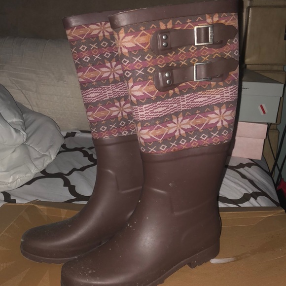 UGG rain boots/with box - Picture 1 of 7